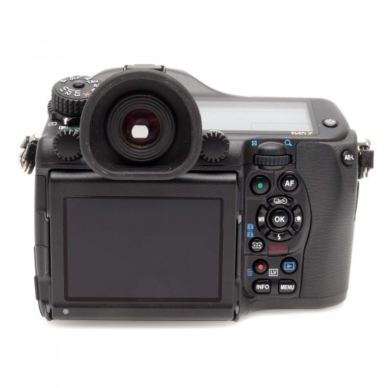 Pentax 645Z Medium Format DSLR Camera Plus Pentax-D FA 645 55mm f/2.8 AL[IF] SDM AW Lens Kit