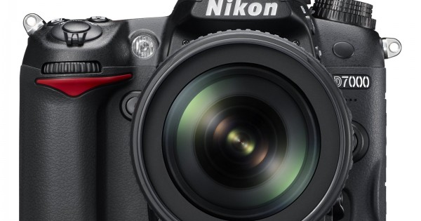 Nikon D3200 24.2 MP CMOS Digital SLR with 18-55mm f/3.5-5.6 AF-S DX VR Lens  (Black) - International Version (No Warranty) + Replacement Li-on Battery +  16GB SDHC Memory Card + More!! 